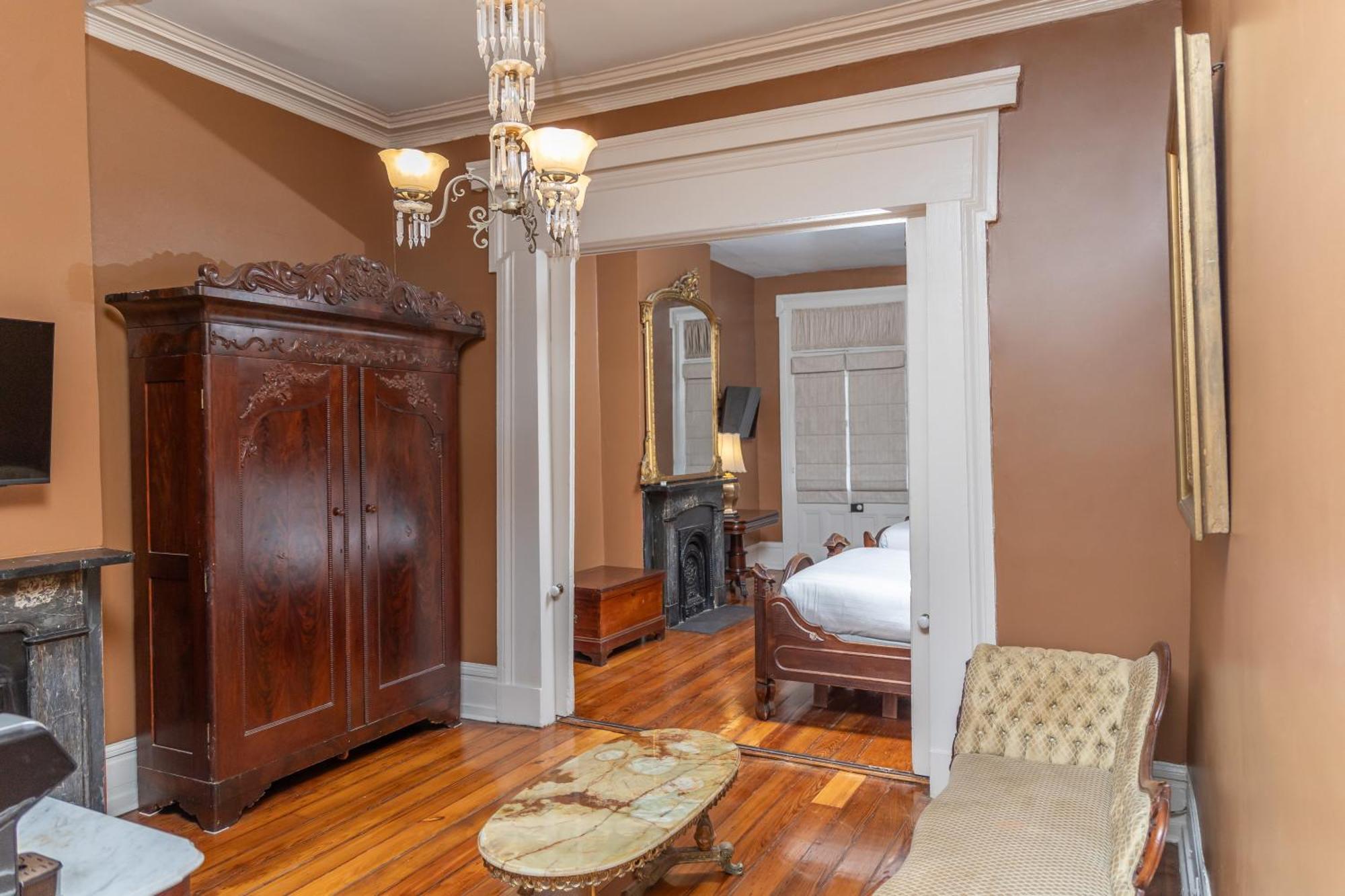 Lamothe House Hotel A French Quarter Guest Houses Property نيو أورلينز المظهر الخارجي الصورة