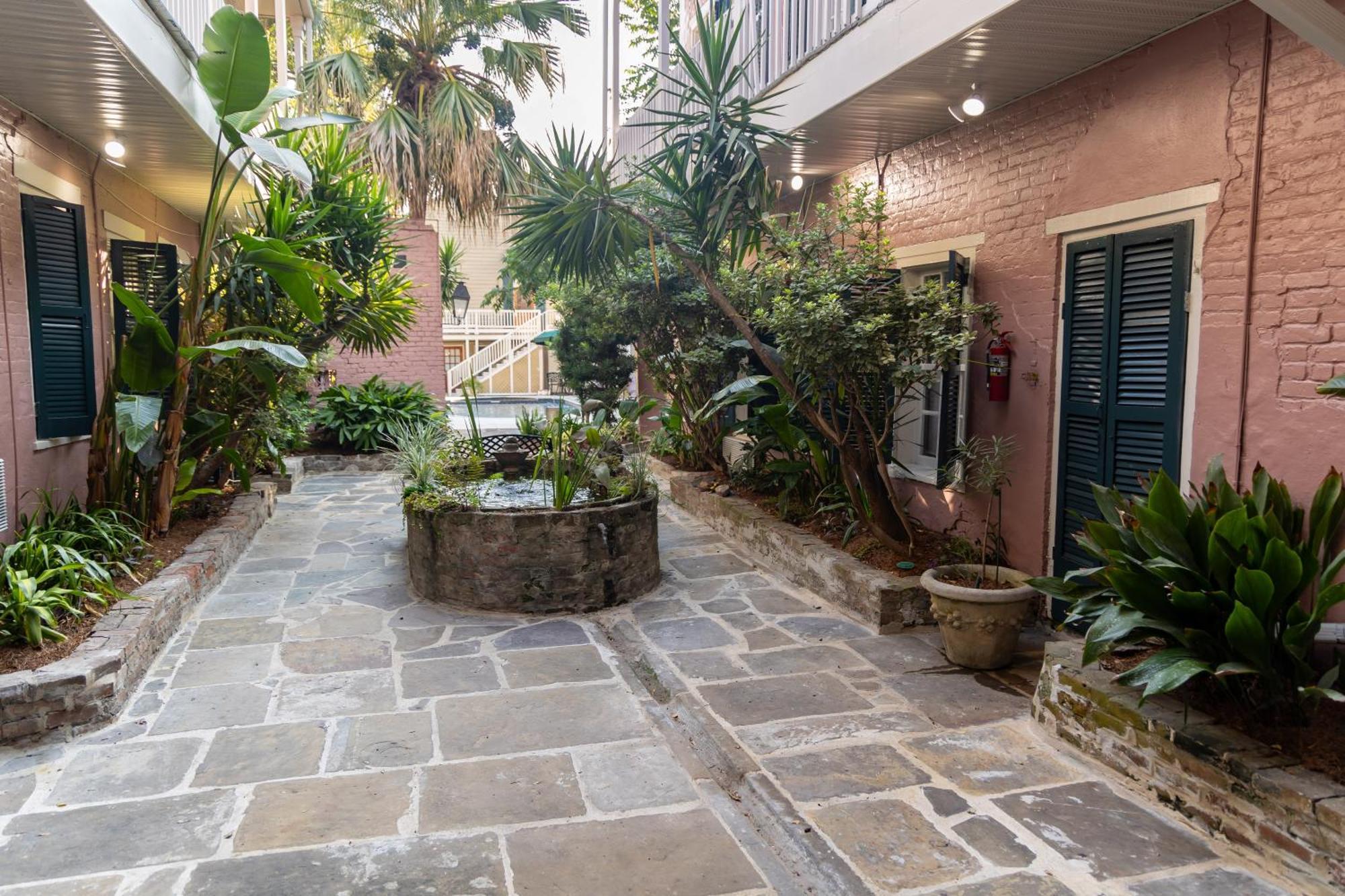 Lamothe House Hotel A French Quarter Guest Houses Property نيو أورلينز المظهر الخارجي الصورة