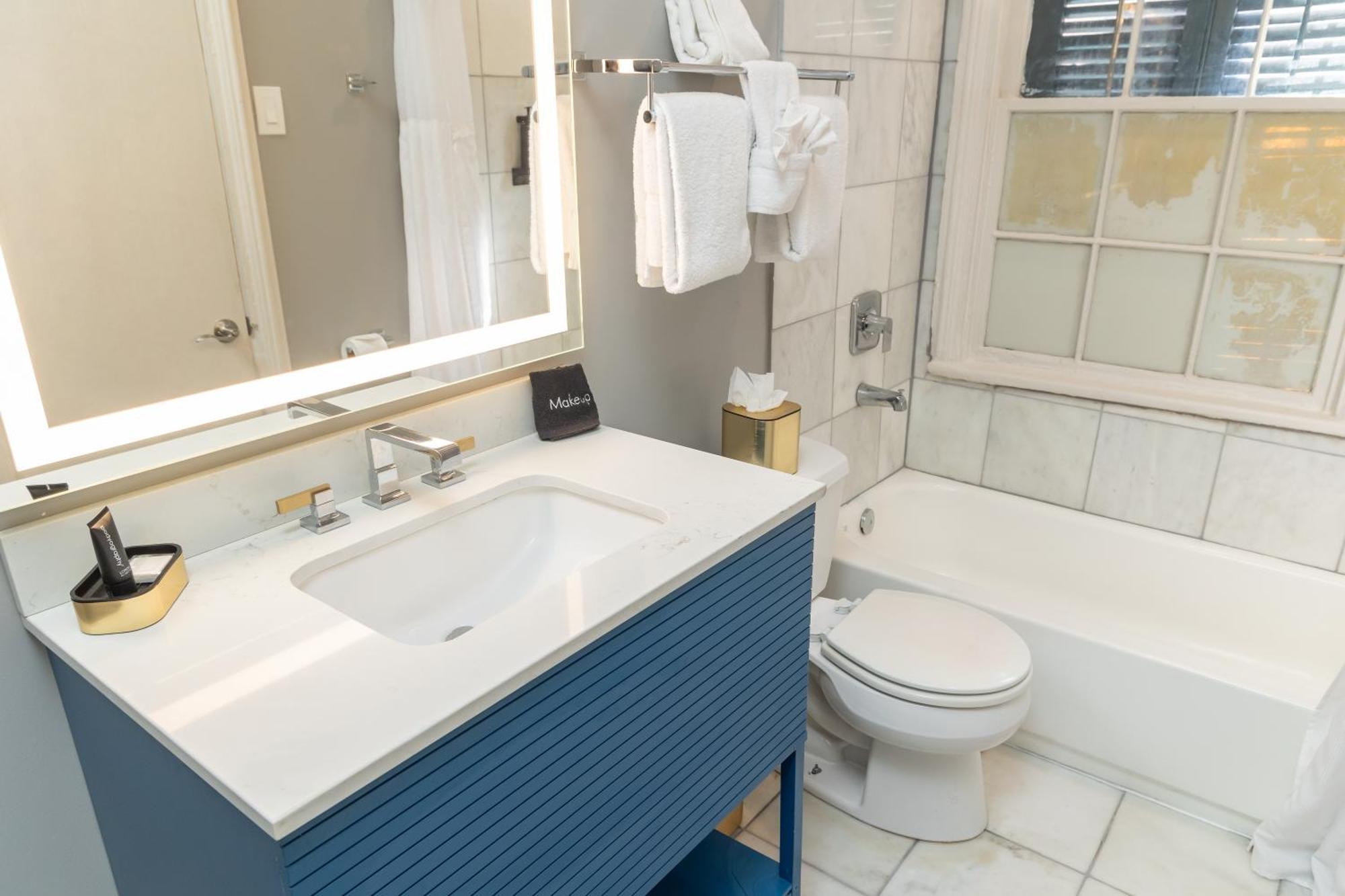 Lamothe House Hotel A French Quarter Guest Houses Property نيو أورلينز المظهر الخارجي الصورة