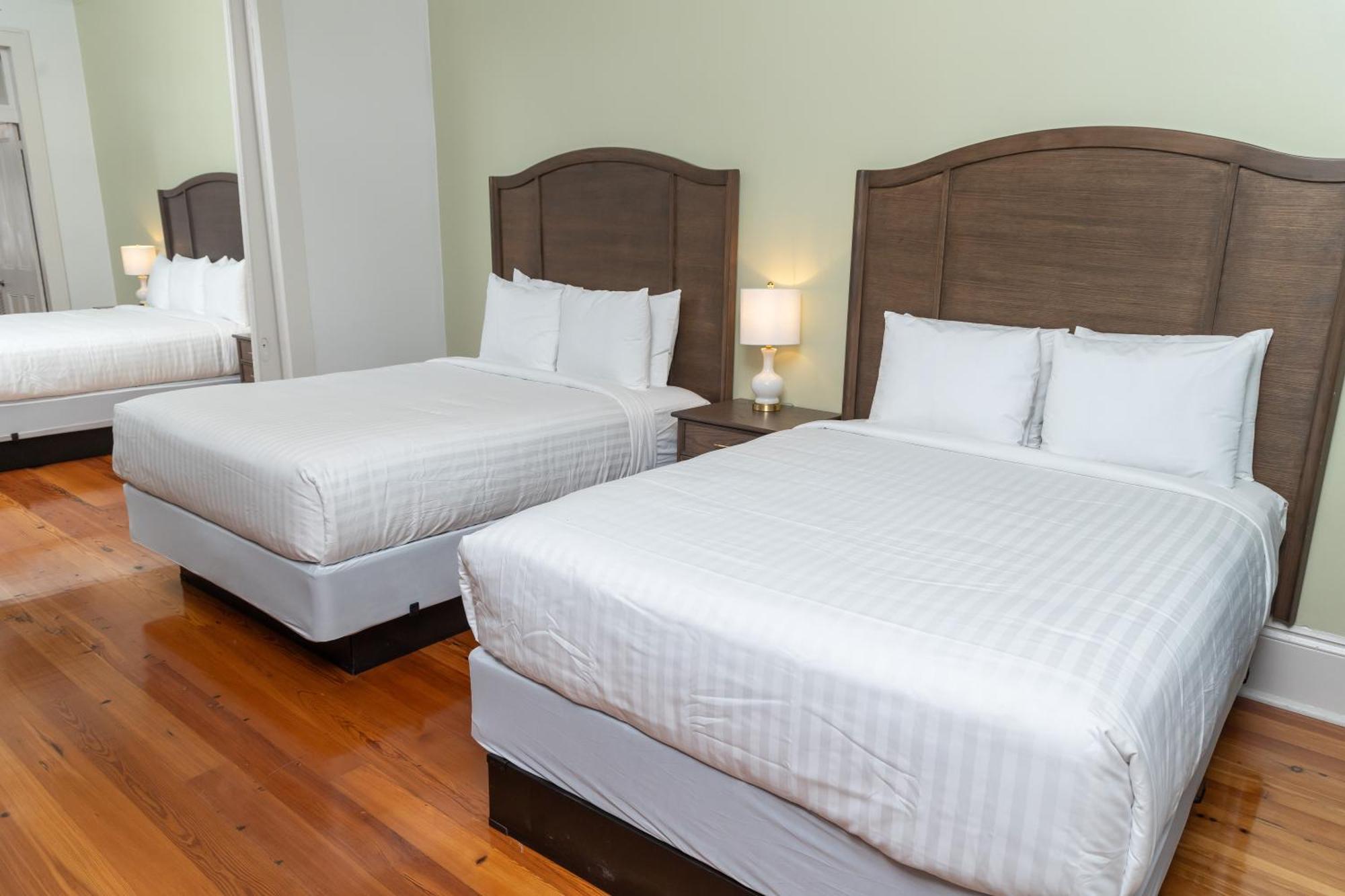 Lamothe House Hotel A French Quarter Guest Houses Property نيو أورلينز المظهر الخارجي الصورة